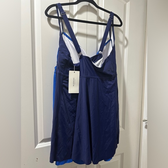 BloomChic Plus Size Colorblock Contrast Crossover Detail Ruffle Hem Tankini Top - Picture 7 of 7